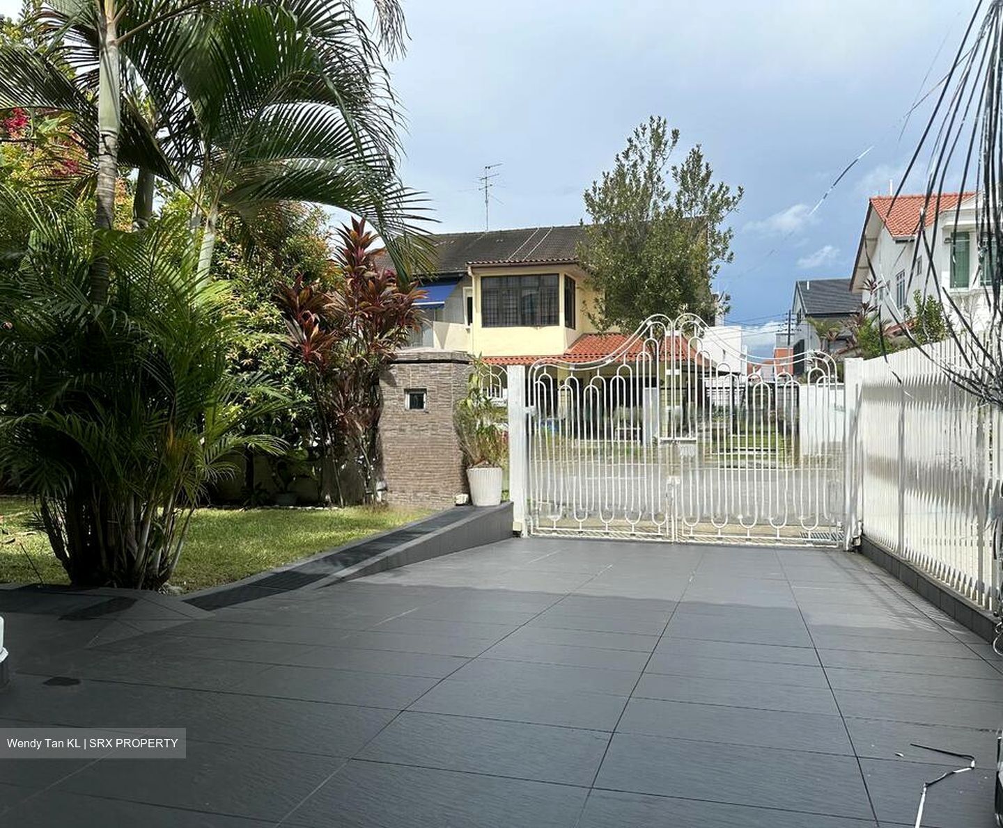 Bedokville (D16), Semi-Detached #481411271